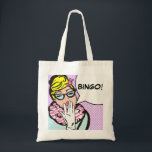 BINGO Taschen-Tasche Tragetasche<br><div class="desc">BINGO! BINGO! Diese Comic Buch inspirierte BINGO-Taschentasche ist sicher, ein Lächeln zum Gesicht jedes möglichen Bingoliebhabers zu holen. Die Ausrüstungsbeschreibungen eine herrlich schrullige Frau mit dem blonden Haar angehäuft auf ihrem Kopf, der einen rosa Bogen, Katzeauge Gläser, ein rosa und weißer Zebradruckkragen und blaues Kleid trägt. Eine weiße behandschuhte Hand...</div>