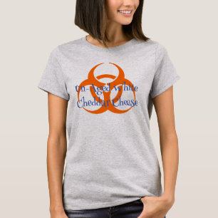 Biogefährdungssymbol mit nicht gealtertem Weiß T-Shirt