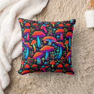 Biolumineszenz Bliss: Groovy Mushroom Kissen