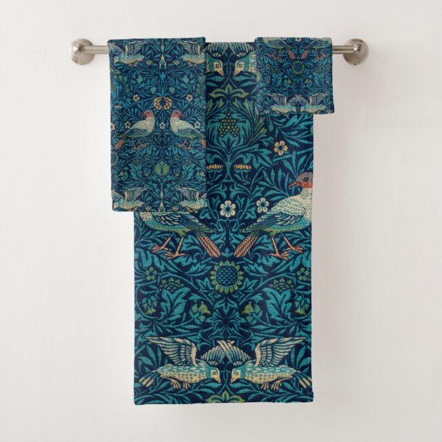 "Birds" von William Morris Blue Pattern Badhandtuch Set (Insitu)