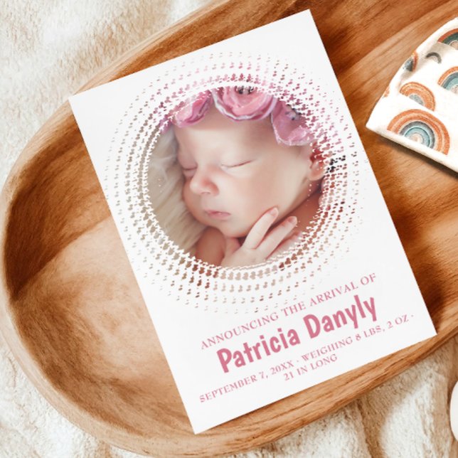 Birth Baby Girl Foto Collage Einfach Minimal Niedl Ankündigung (Birth Baby Girl Photo Collage Simple Minimal Cute Announcement)