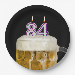 Birthday Beer auf schwarzer Papierplatte Pappteller