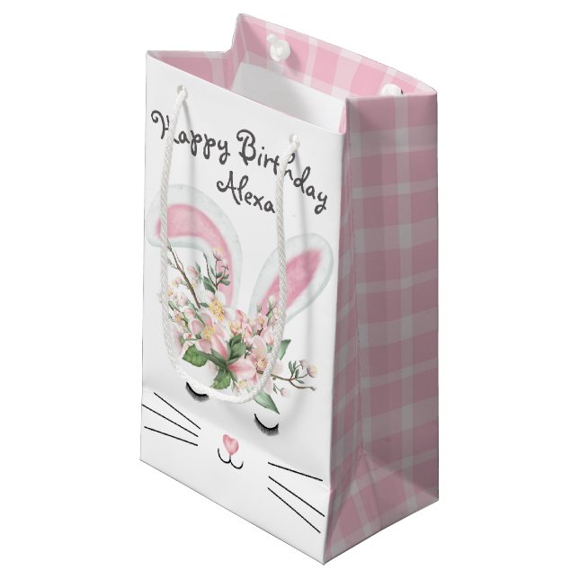Birthday Bunny mit Blume und Kariert Kleine Geschenktüte (Vorderseite Schrägansicht)