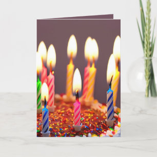 Birthday Candles auf dem Kuchen glühen Karte