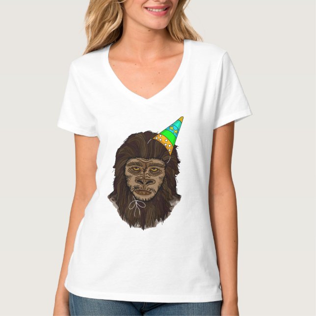 Birthday Girl Bigfoot T-Shirt (Vorderseite)