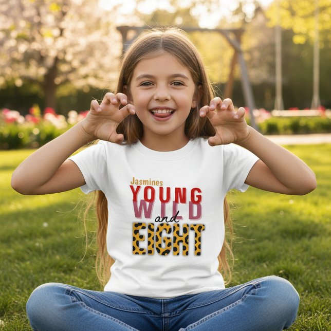 Birthday Girl Eight Leopard Print Text Design  T-Shirt (Von Creator hochgeladen)