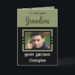Birthday Grandson fügen Foto-Name grün schwarz Karte<br><div class="desc">Für einen ganz besonderen Enkel. Herzlichen Glückwunsch zum Geburtstag. Fügen Sie einen Namen und ein Foto hinzu. Grün und Schwarz.</div>