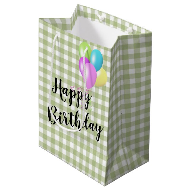 Birthday Green und White Gingham Mittlere Geschenktüte (Vorderseite Schrägansicht)