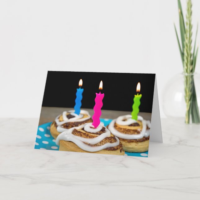 Birthday Kerzen in Zimtrollen Karte (Vorderseite)