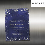 Birthday Marineblau Glitzer Luxus Magneteinladung<br><div class="desc">Marineblau,  mit Imitaten dekoriert,  leicht vergoldeter Glitzer,  Glitzern. Die blaue Farbe ist ungleichmäßig. Personalisieren und fügen Sie Ihren Namen und Ihre Daten hinzu. Der Name ist mit einem modernen handgeschriebenen Stilskript geschrieben.</div>