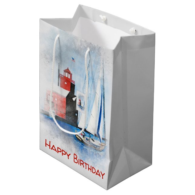 Birthday Red Michigan Lighthouse mit Sailboat Mittlere Geschenktüte (Vorderseite Schrägansicht)