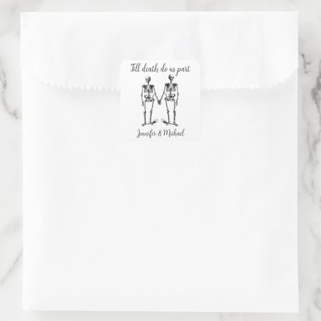 Bis zum Tod teilen wir Skeleton Couple Name Black Quadratischer Aufkleber (Tasche)