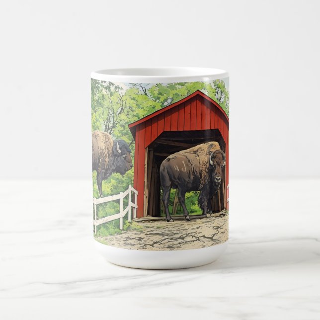 Bison an der überdachten Brücke Kaffeetasse (Mittel)