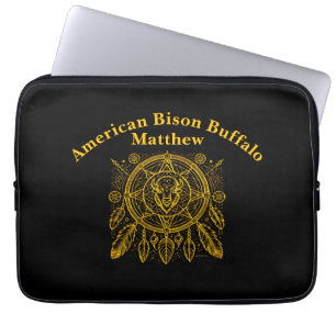 Bison Design mit Federn und geometrischen Mustern Laptopschutzhülle