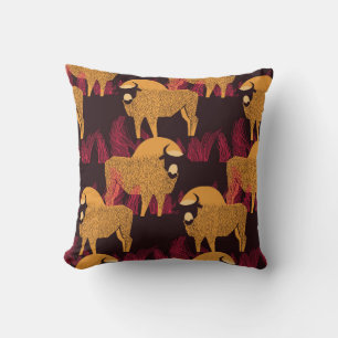 Bison in einem Feld mit hohem Gras, nahtlos Kissen