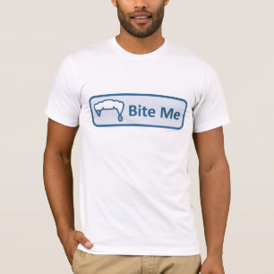 BITE ME mit Vampirzähnen Facebook Stil T-Shirt