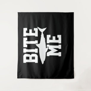 Bite Me - Shark Marine Biology Gift - Animal Ocean Wandteppich