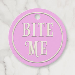 "Bite Me" Wunderland Tee Party Rosa Personalisiert Geschenkanhänger
