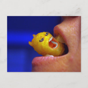 Biting Mini Potato Postkarte