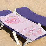 Bitte Touch spenden - Ihr Name - Funny Pink Donuts Strandtuch<br><div class="desc">Dieses niedliche und lustige Strandtuch ist für Sie bereit, sich mit Ihrem Namen zu personalisieren. Das Design verfügt über einen Eis-Ring mit der Aufschrift "Bitte Donut Touch" als lustiges Wortspiel, das auch als eine freundliche Bitte dienen kann, sich nicht mit Ihren Sachen zu vermischen! Darunter steht: "Dieses Handtuch gehört [deinen...</div>