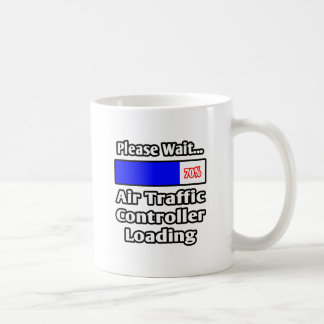 Bitte warten...Beladen des Fluglotsen Kaffeetasse