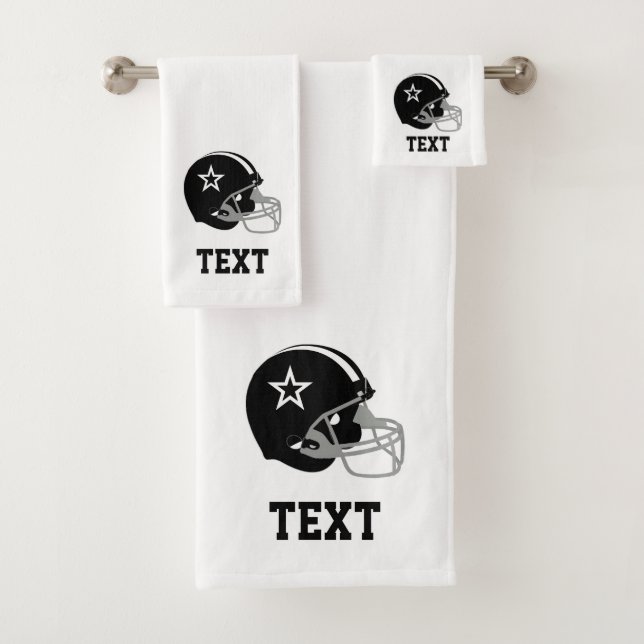 Black American Football Helmet & Text auf Weiß Badhandtuch Set (Insitu)