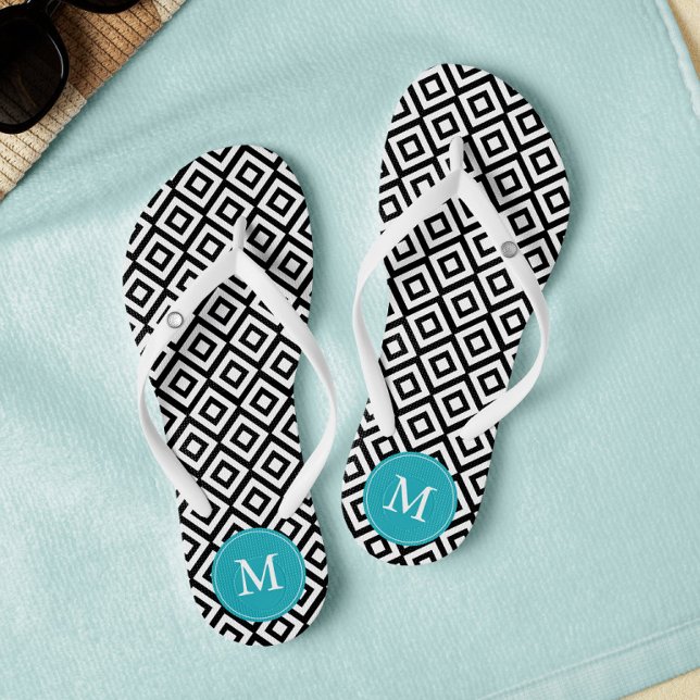 Black and Aqua Diamonds Mit Monogramm Flip Flops (Von Creator hochgeladen)