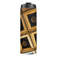 Black and Gold Architektur