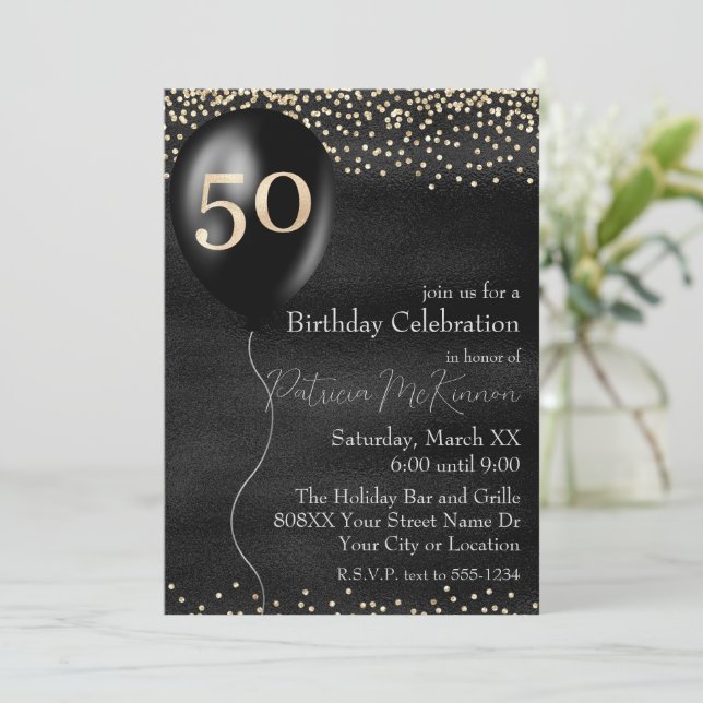 Black and Gold Ballon 50. Geburtstag Einladung (Stehend Vorderseite)
