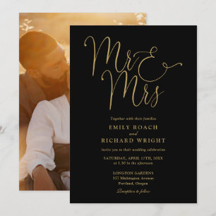 Black and Gold Script Mr. und Mrs. Foto Wedding Einladung