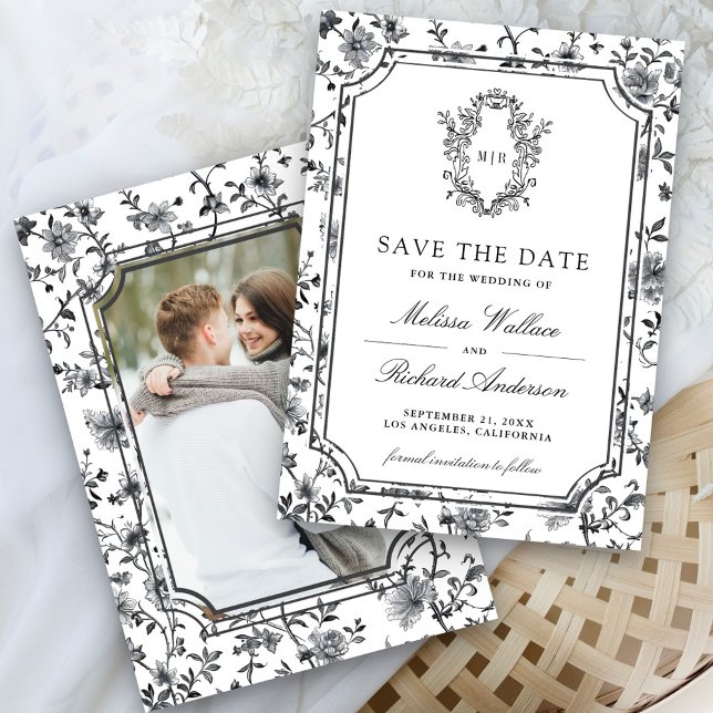 Black and White Chinoiserie Crest Photo Wedding Save The Date (Von Creator hochgeladen)