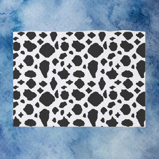 Black and White Cow Pattern Seidenpapier (Tissue paper with a black and white cow pattern.)