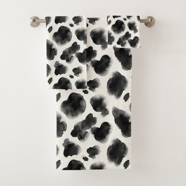 Black and White Cow Print Pattern Badhandtuch Set (Insitu)