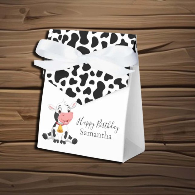 Black and White Happy Birthday Baby Cow Favor Box Geschenkschachtel (Von Creator hochgeladen)