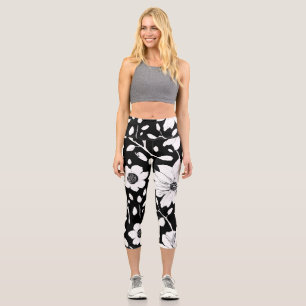 Black and White Simple Flower Seamless Pattern Capri Leggings