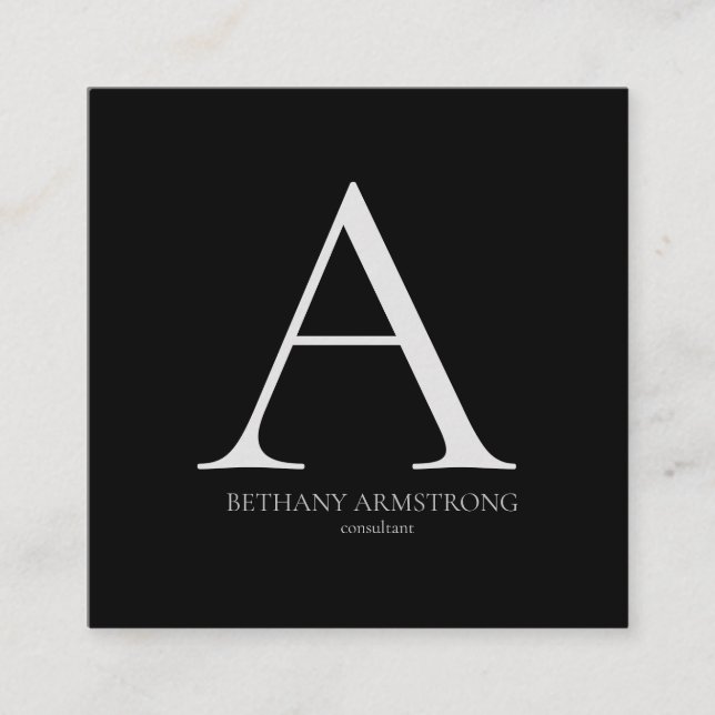 Black and White Simple Modern Monogram Consultant Quadratische Visitenkarte (Vorderseite)