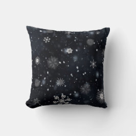 Black and White Snowflake Kissen