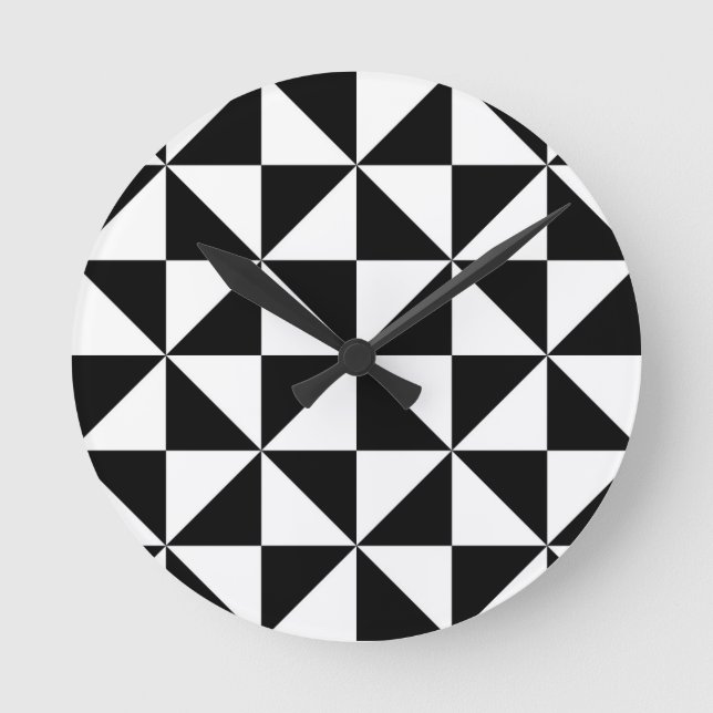 Black And White Triangle Pattern Runde Wanduhr (Vorderseite)