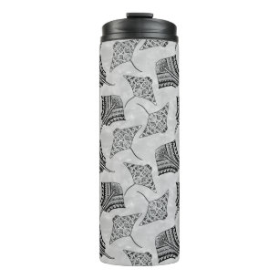 Black and White Tribal Stingrays Thermosbecher
