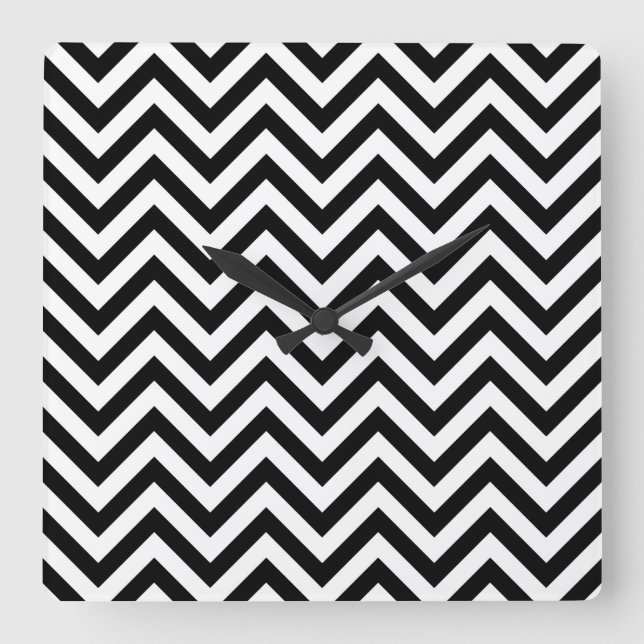 Black and White Zigzag Stripes Chevron Pattern Quadratische Wanduhr (Vorderseite)