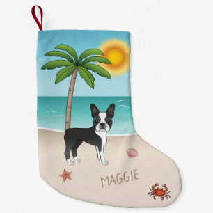 Black Boston Terrier an einem tropischen Sommerstr Kleiner Weihnachtsstrumpf