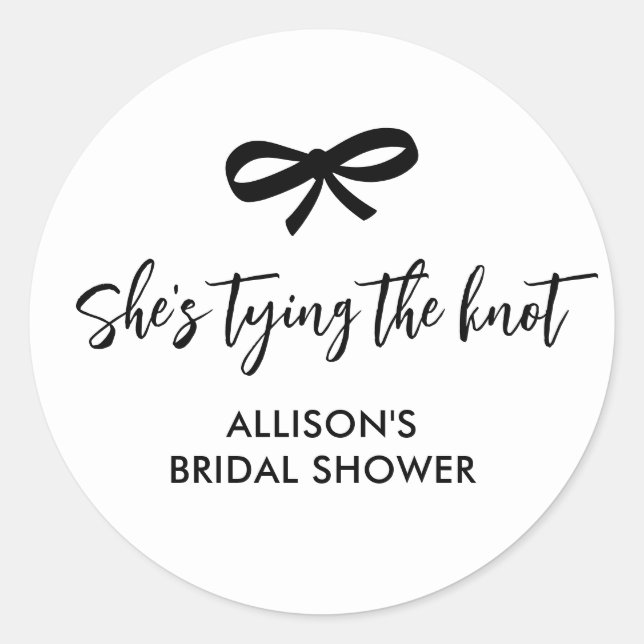 Black Bow She's Tying the Knot Bridal Shower Runder Aufkleber (Vorderseite)