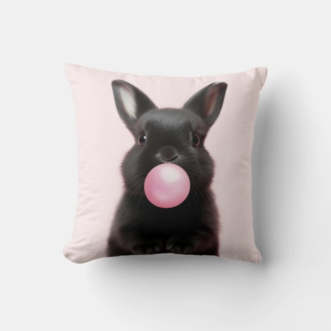 Black Bunny blasing Pink Blubble Gum Spielend Kissen (Vorderseite)