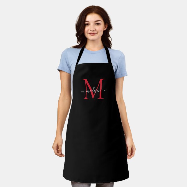 Black Burgundy Red Monogram Girly Feminine Script Schürze (Getragen)