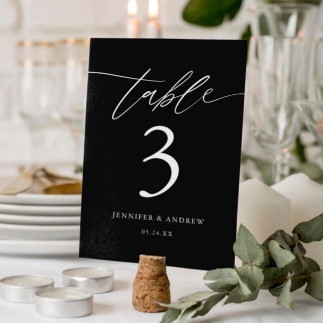 Black Calligraphy Wedding Table Seating Cards Tischnummer (Von Creator hochgeladen)