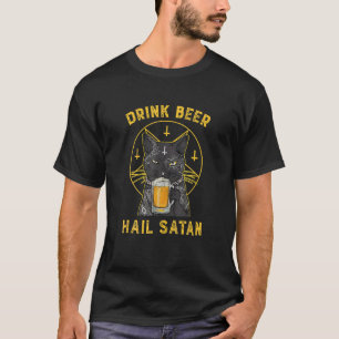 Black Cat Drink Bier Hail Satan Spooky Vintag T-Shirt