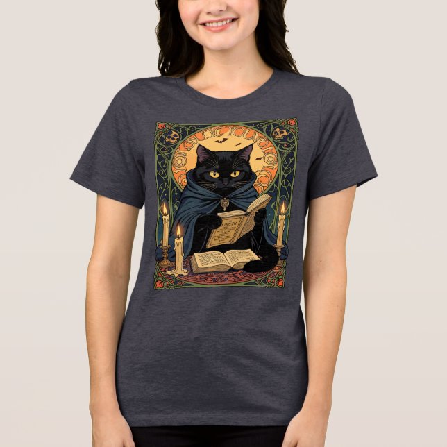 Black Cat Reading A Book Of Solstice Spells Tri-Blend Shirt (Vorderseite)