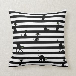 Black Cat & White Stripes Chic Halloween Kissen