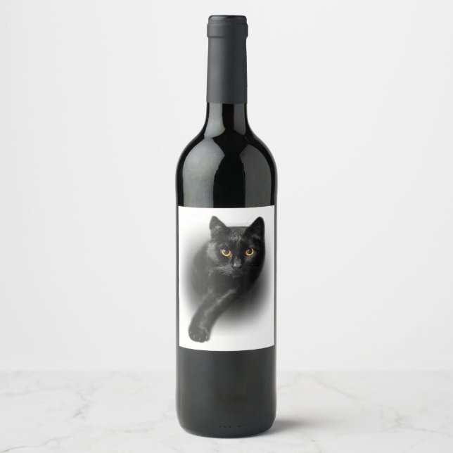 Black Cat Yellow Eyes T - Shirt Cats T-Shirt Weinetikett (Vorderseite)