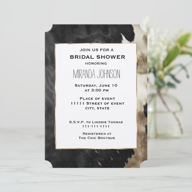 Black Champagne Gold Cowhide Brautparty Einladung (Stehend Vorderseite)